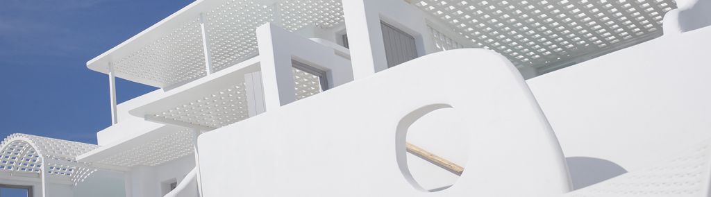 middle image middle image